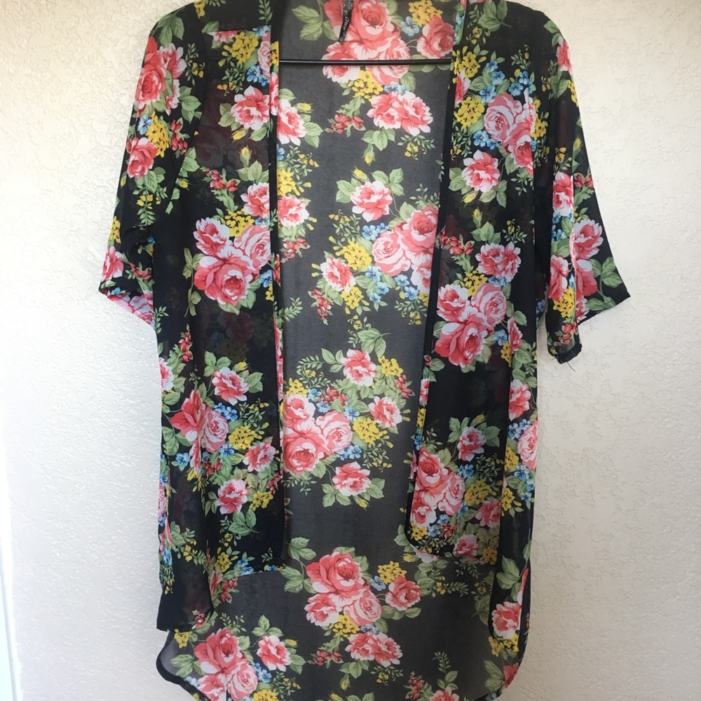 Sheer floral cardigan/kimono